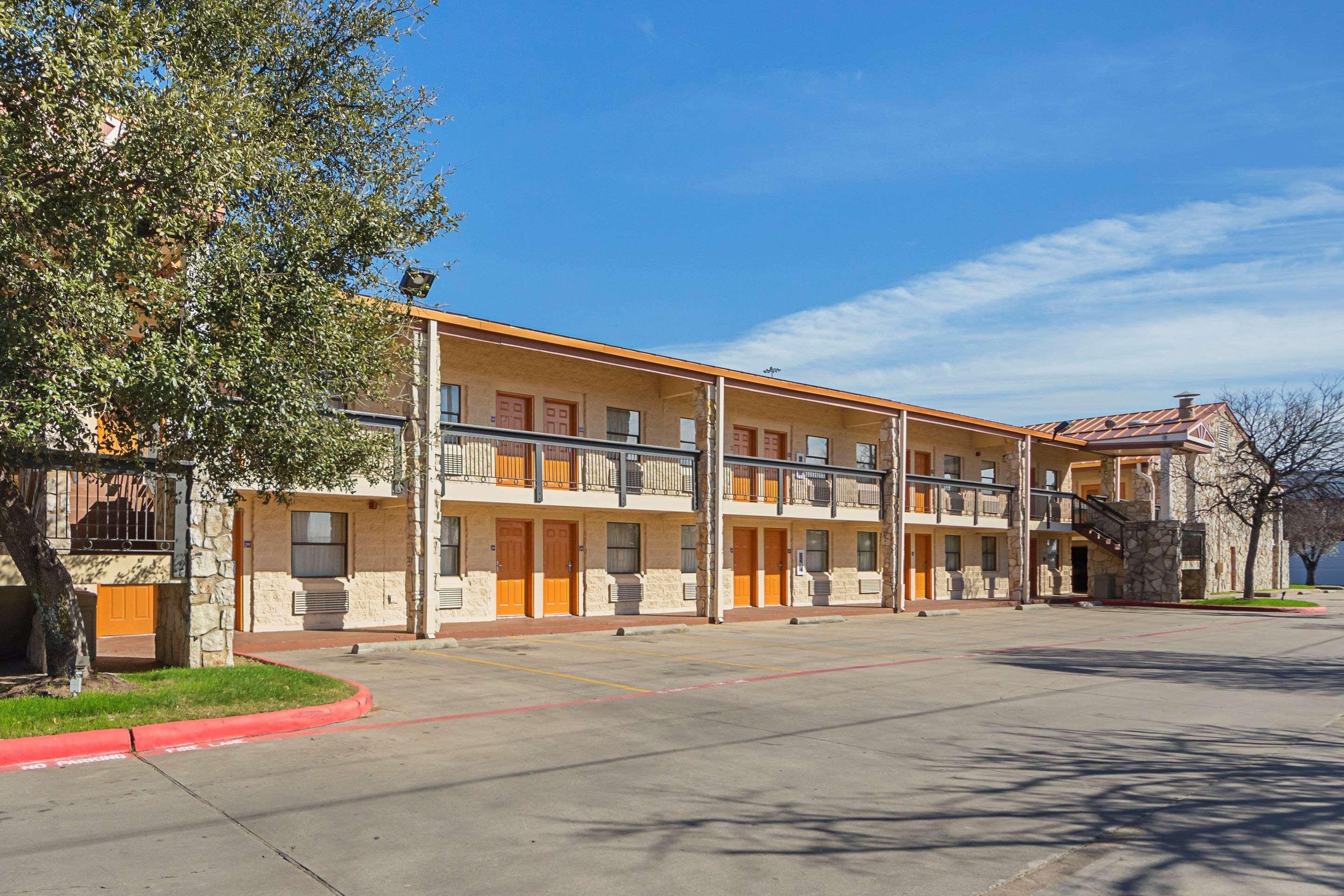 Suites North Richland Hills Tx Exterior photo